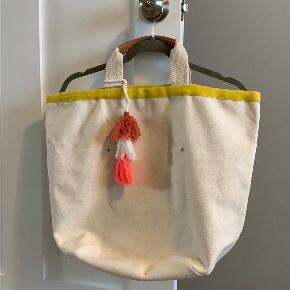 Loft Beach Tassel Bag